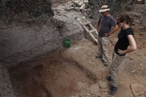 Figure 2. Stephanie Wynne-Jones and Jeffrey Fleisher at Songo Mnara (Image Copyright: Songo Mnara Urban Landscape Project).